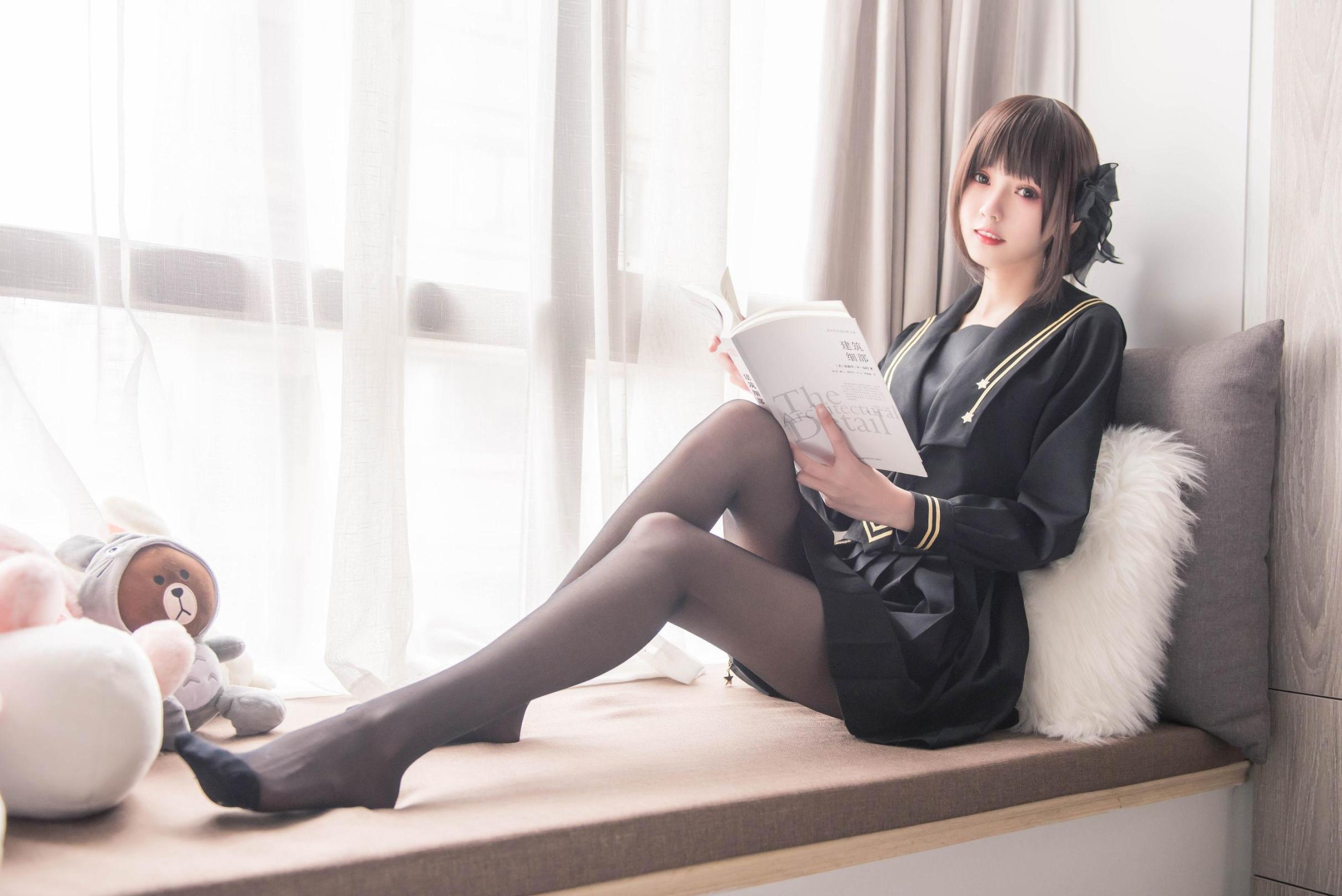 [网络美女] 你的负卿 窗台制服 高清写真套图