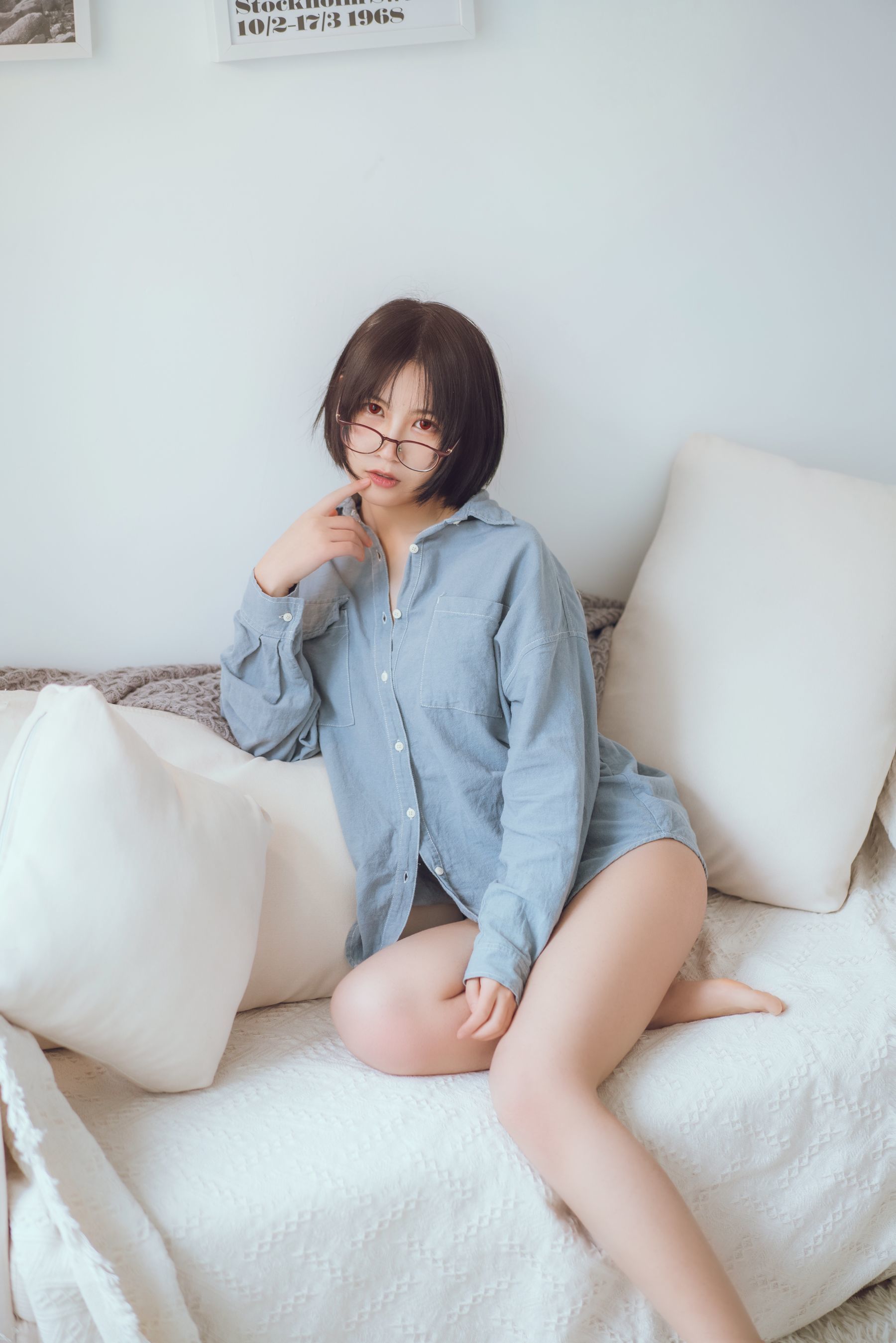 [网络美女] 逐月su 蓝色衬衫 高清写真套图