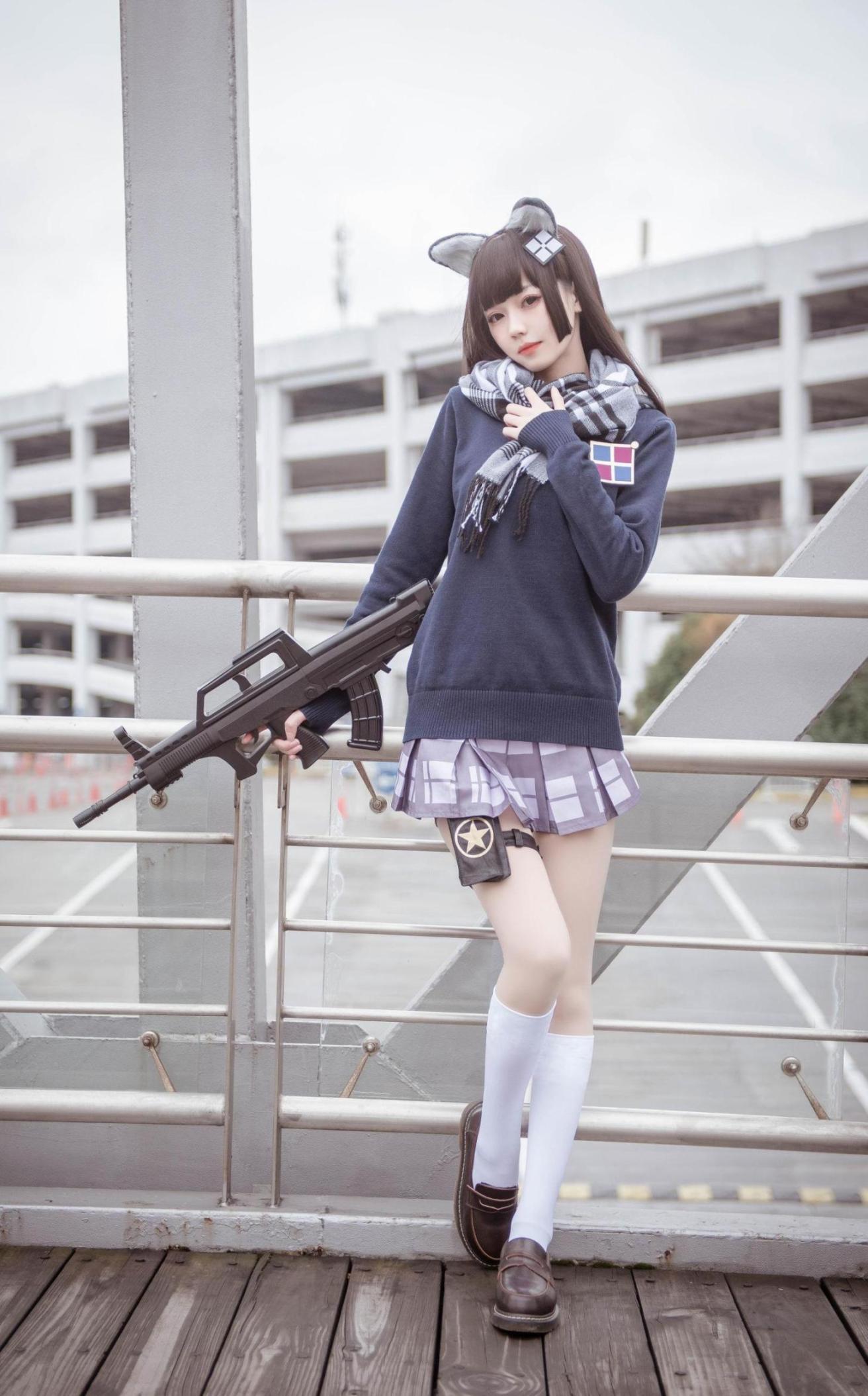 [网络美女] 你的负卿 95制服 高清写真套图